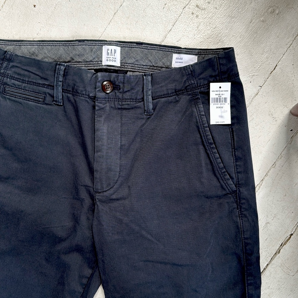 GAP Men's Navy Chinos
